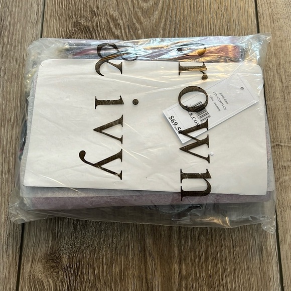 Crown & Ivy Cranberry Crossbody - Picture 2 of 9